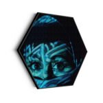 akoestisch-schilderij-jonge-arabische-vrouw-met-blauwe-hoofddoek-hexagon_Wecho